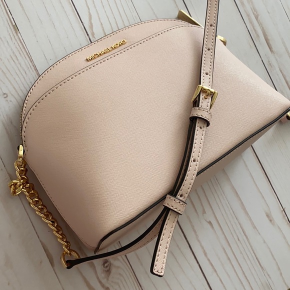 Michael Kors Jet Set Travel MD Dome Crossbody Bag - Picture 5 of 15